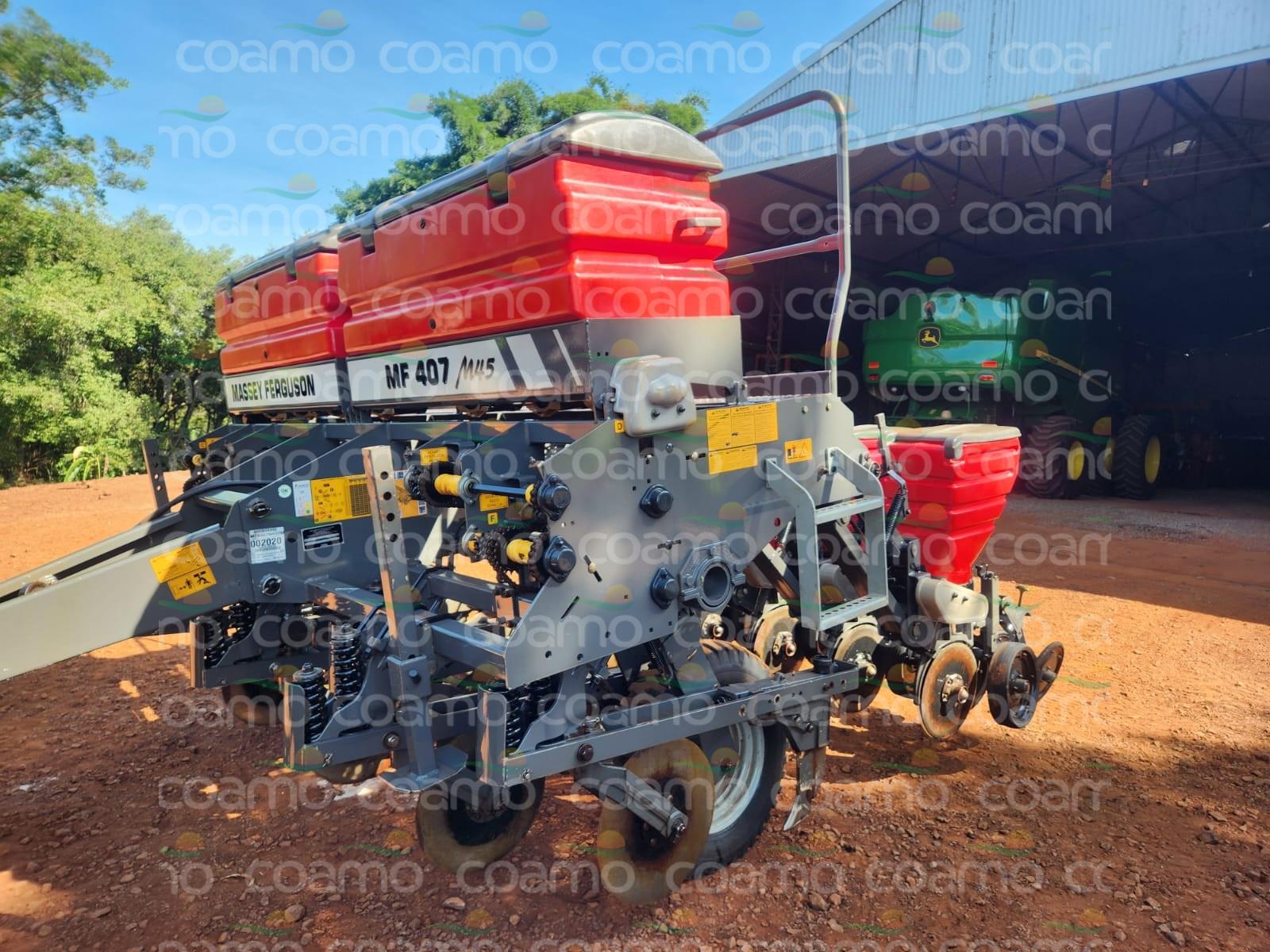 Coamo Máquinas Plantadeira Massey Ferguson 407 ano 2022