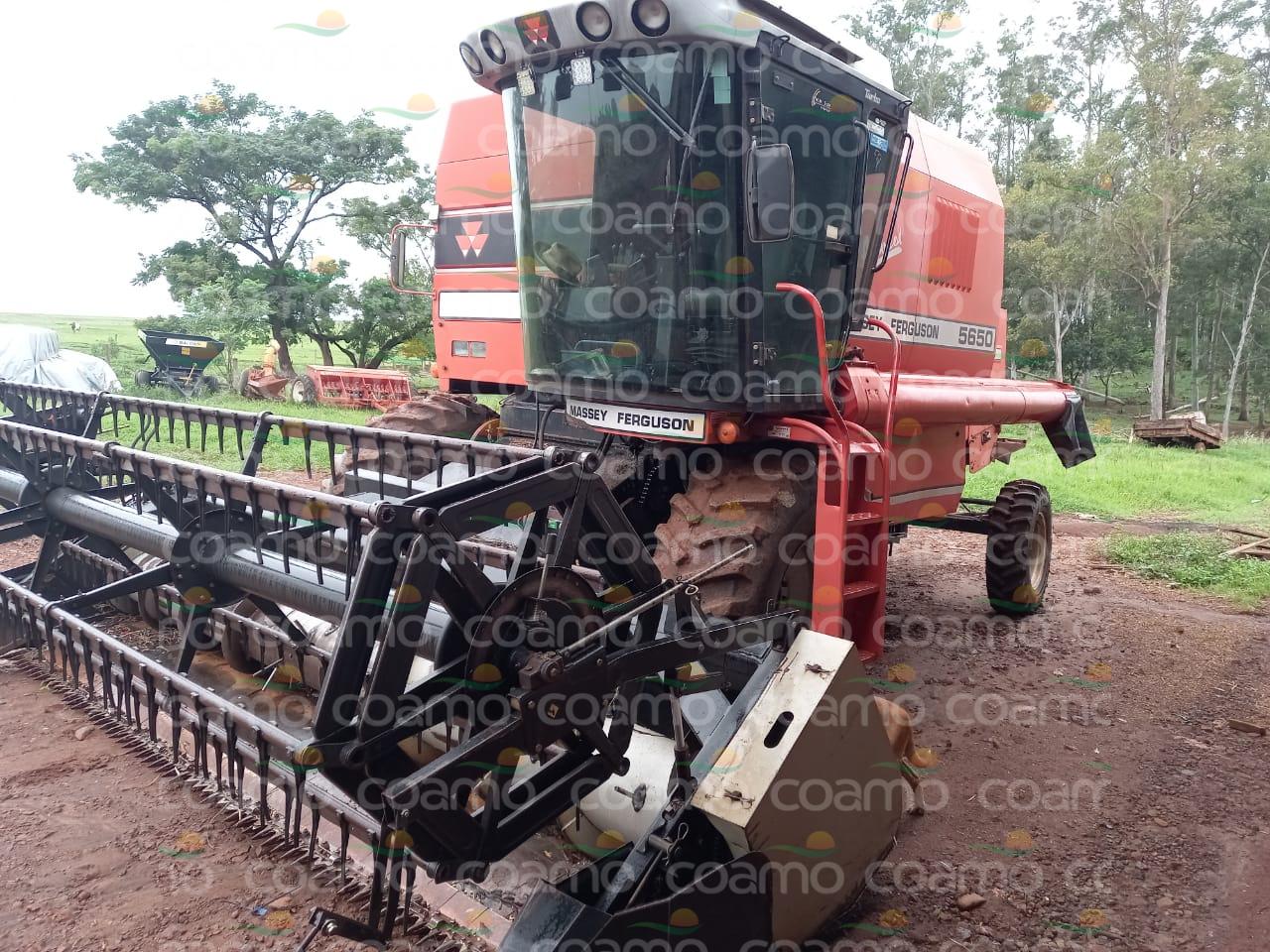 Foto 6 - Colheitadeira Massey Ferguson 5650 Advance ano 2003