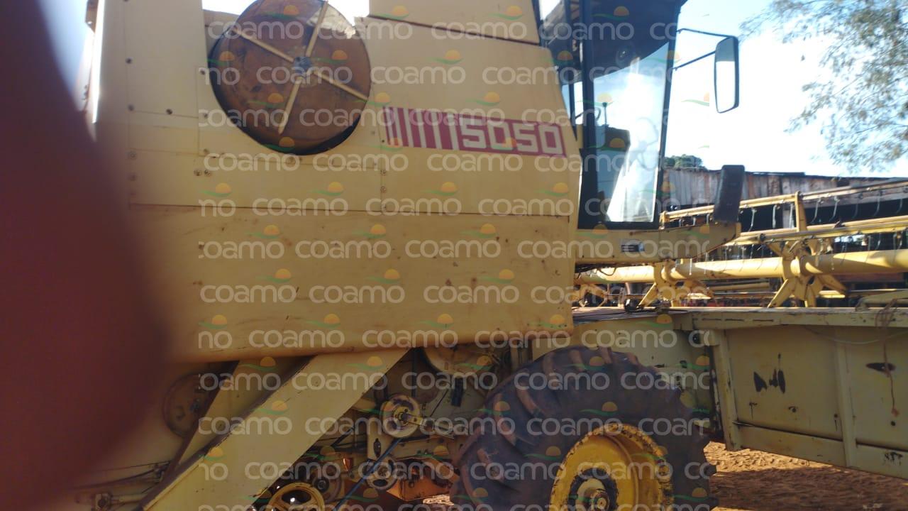 Foto 10 - Colheitadeira New Holland 5050 ano 1986