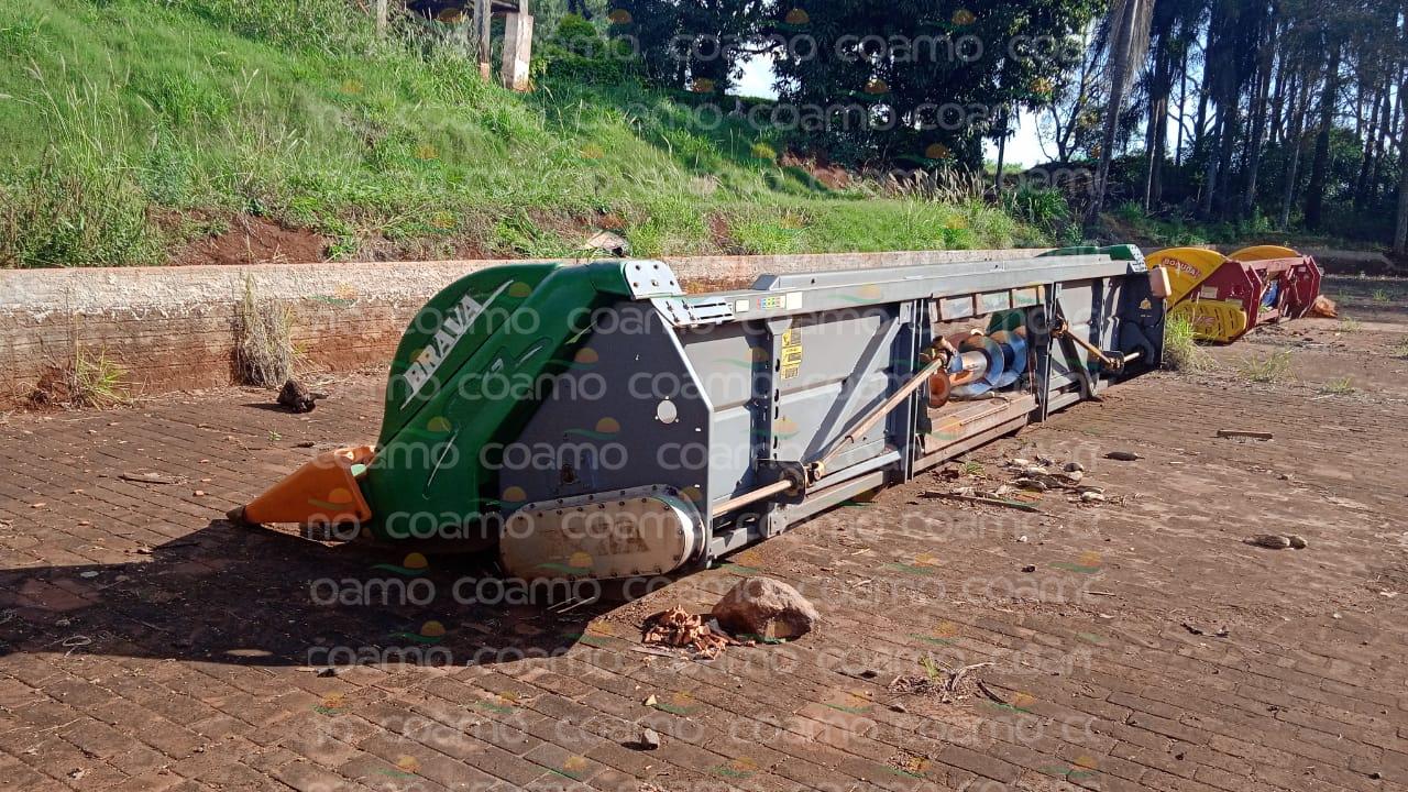 Foto 1 - Plataforma de Milho Stara Brava ano 2013