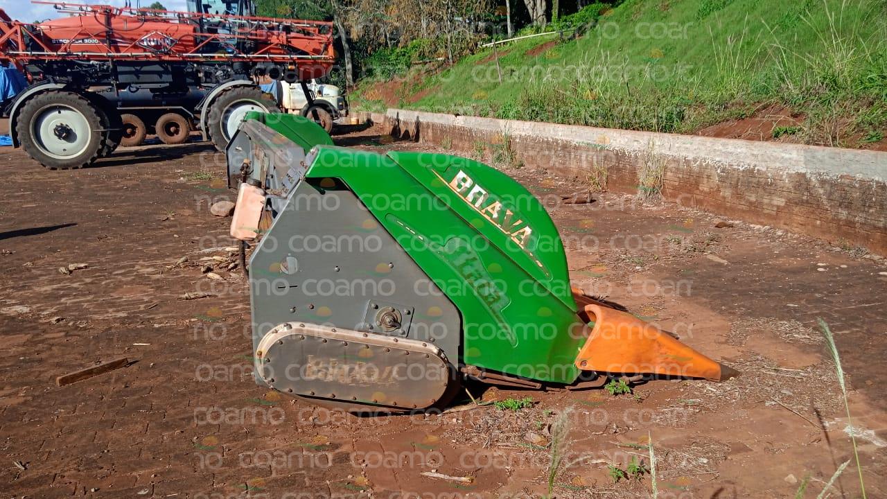 Foto 7 - Plataforma de Milho Stara Brava ano 2013