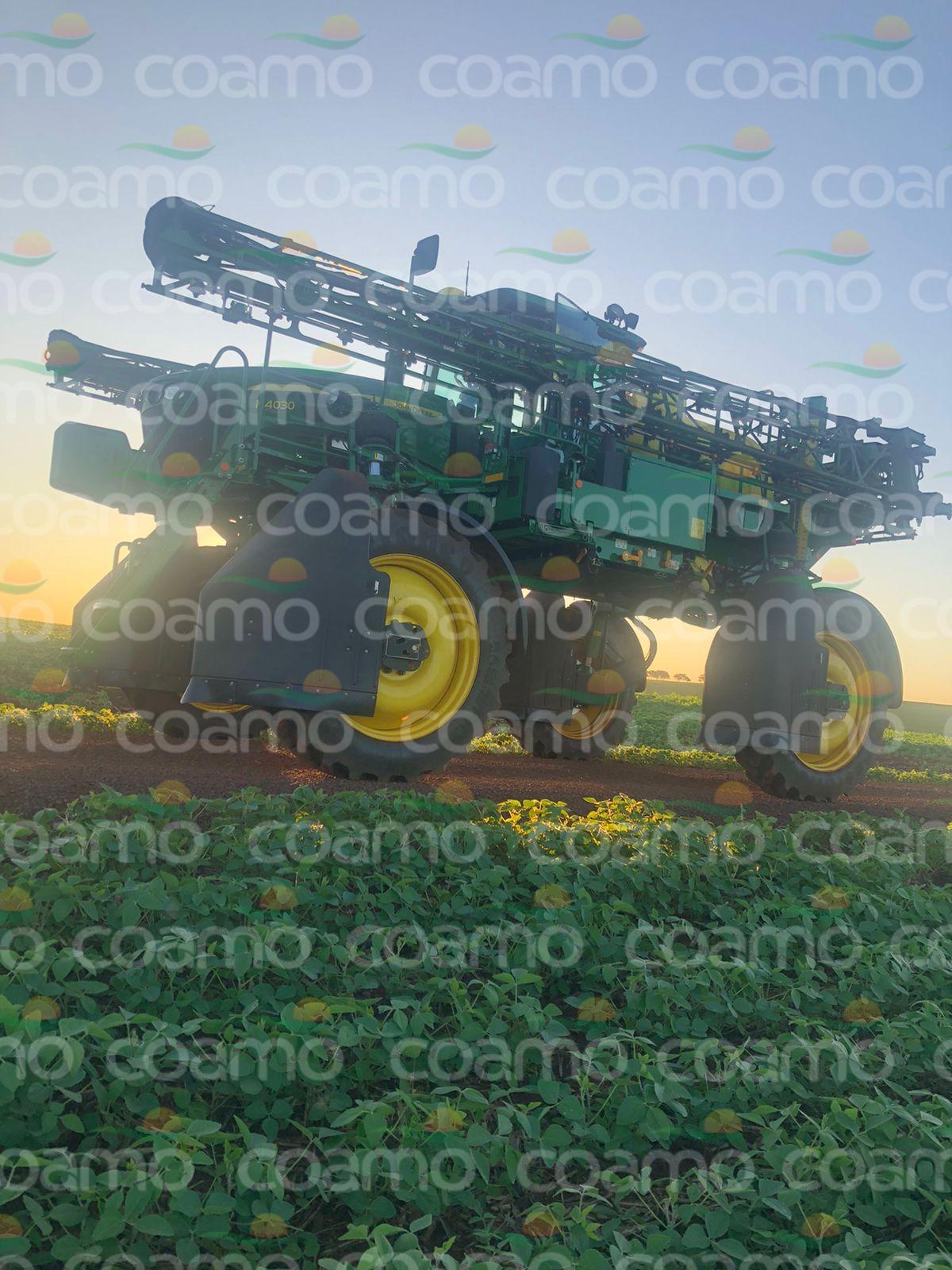 Coamo Máquinas | Pulverizador Autopropelido John Deere M4030 Ano 2019