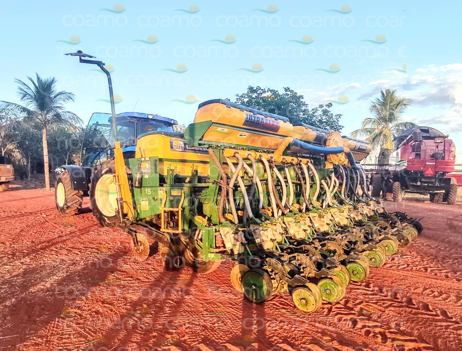 Foto 1 - Plantadeira Tatu ULTRAFLEX  ano 2015