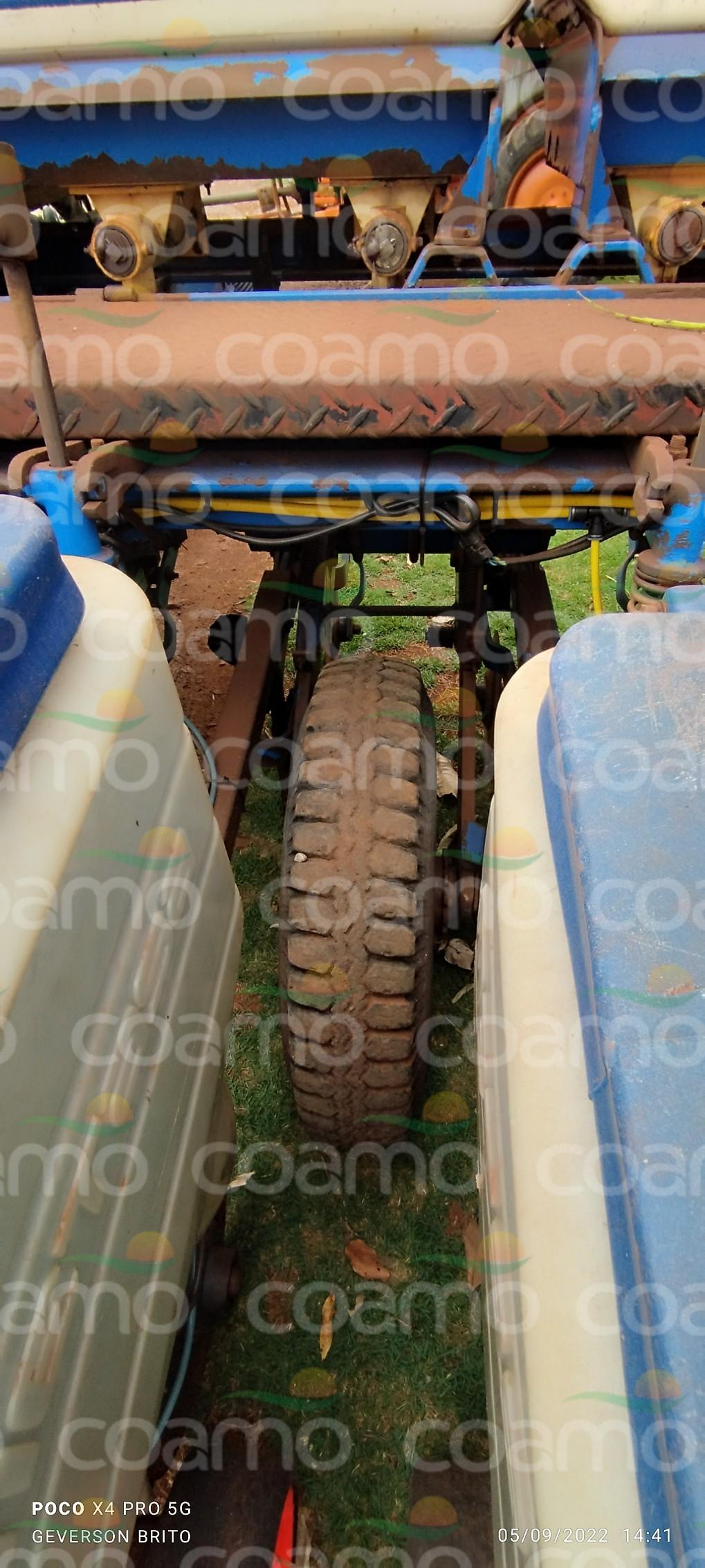 Foto 5 - Plantadeira Metasa PDM ano 2004