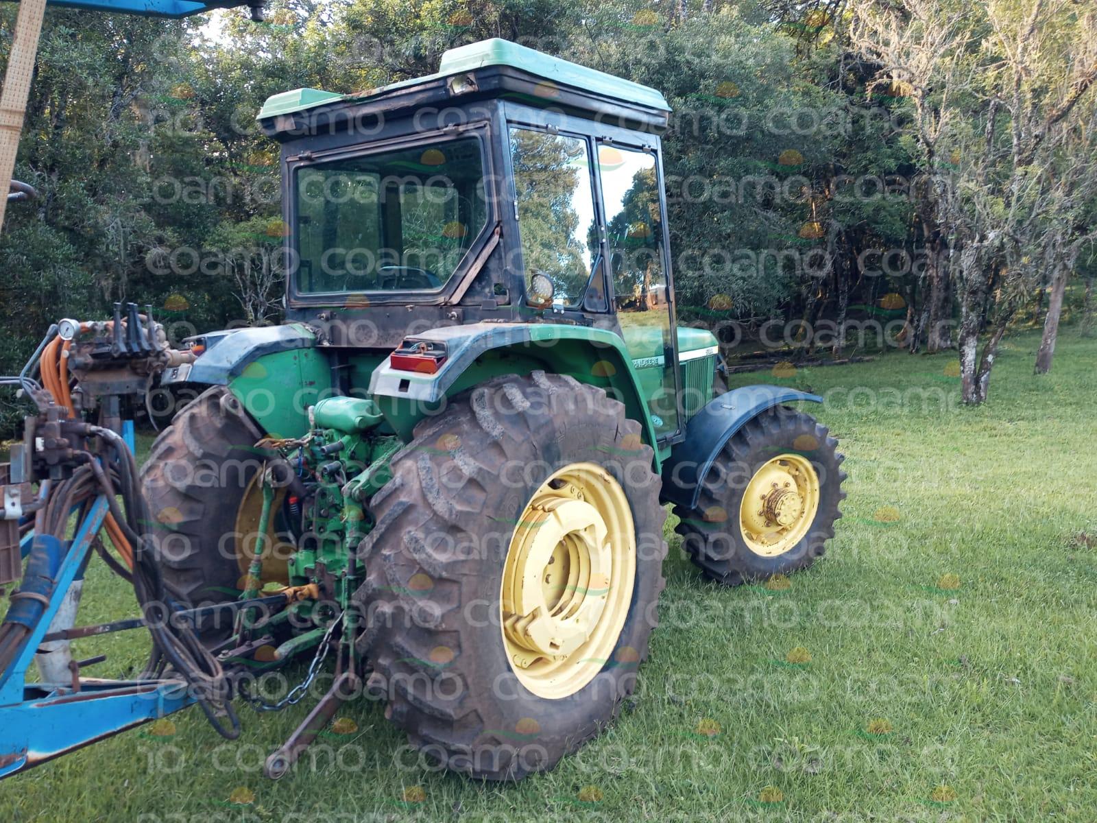 Foto 9 - Trator John Deere 6300 ano 1996