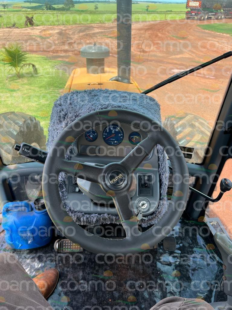 Foto 5 - Trator Valtra BH 205i ano 2009