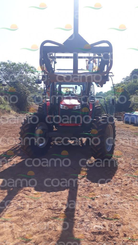Foto 2 - Trator Massey Ferguson 6713 ano 2018