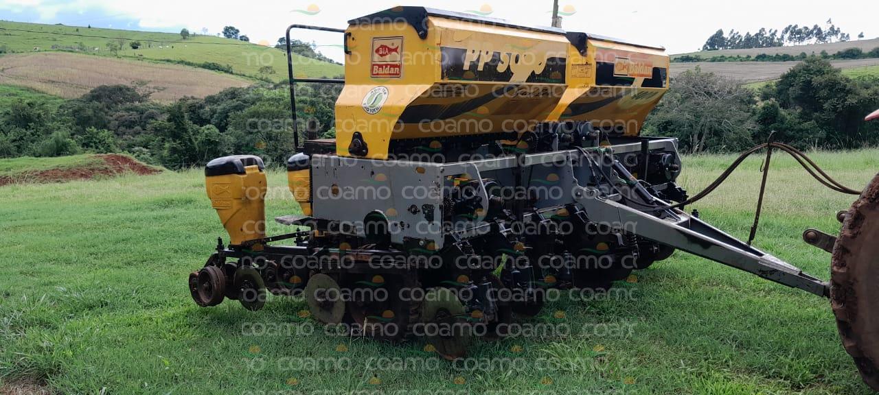 Foto 6 - Plantadeira Baldan PP SOLO ano 2004