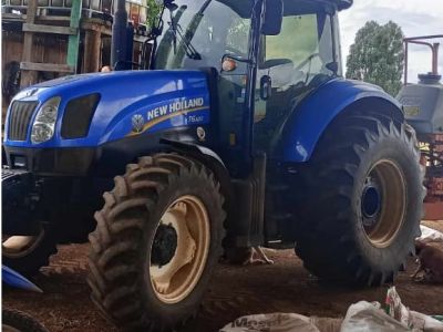 Foto Trator New Holland T6