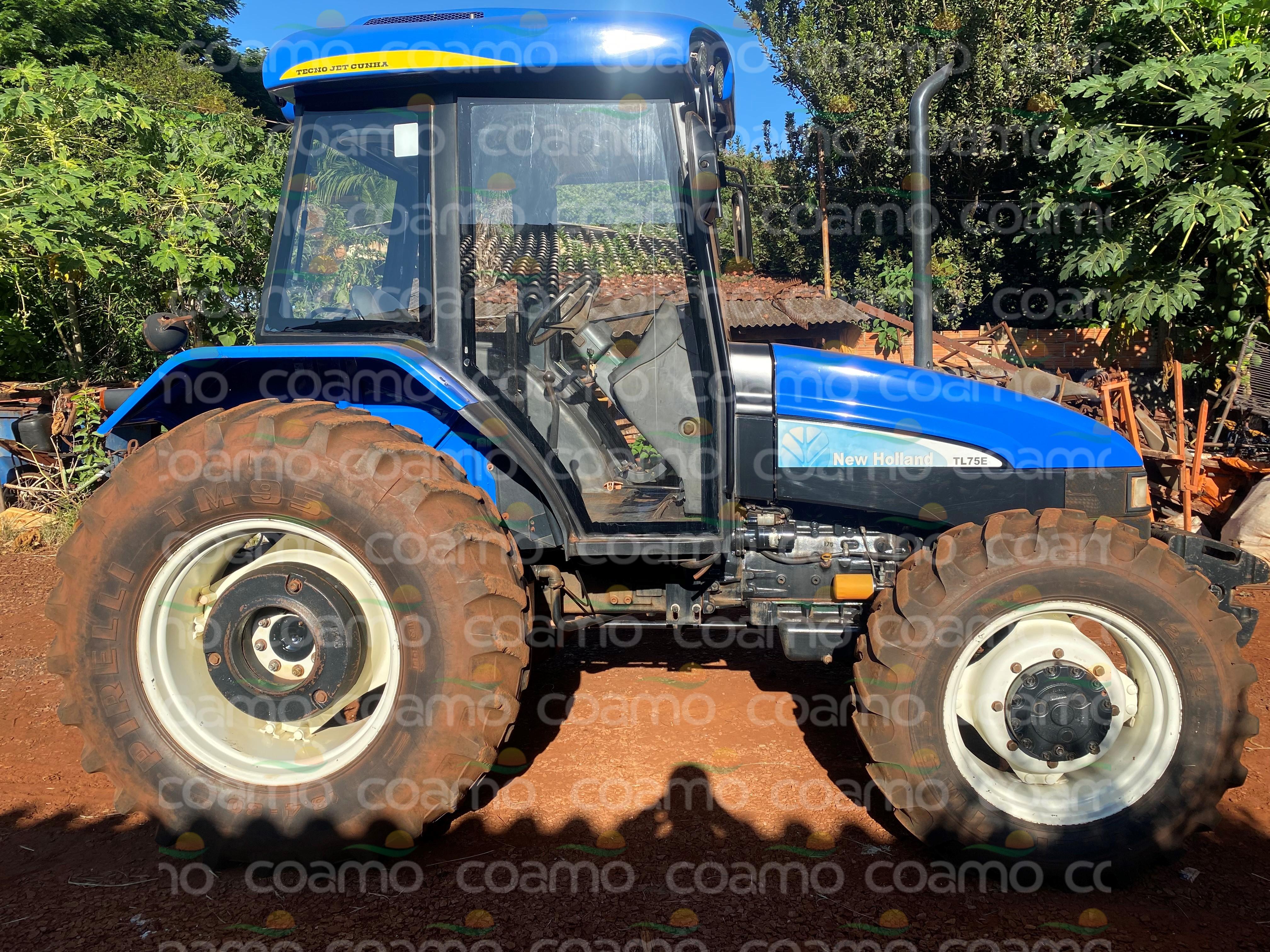 Foto 1 - Trator New Holland TL 75 ano 2011