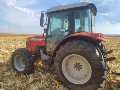 Foto Trator Massey Ferguson 4283