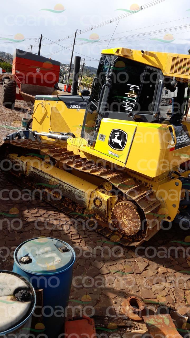 Foto 2 - Trator Esteira John Deere 750 J ano 2021
