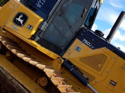 Foto Trator Esteira John Deere 750 J