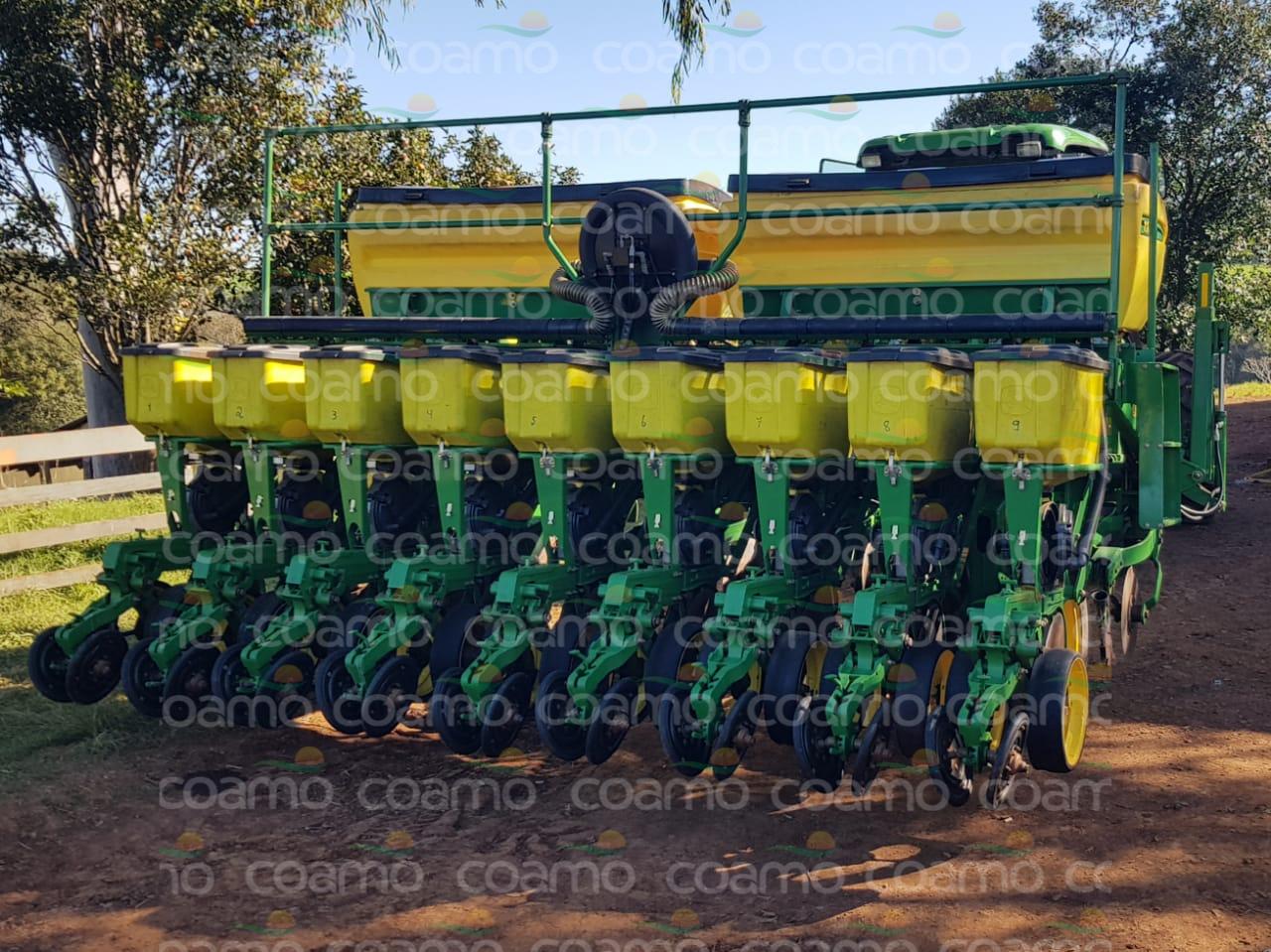 Foto 1 - Plantadeira John Deere 1109 ano 2012