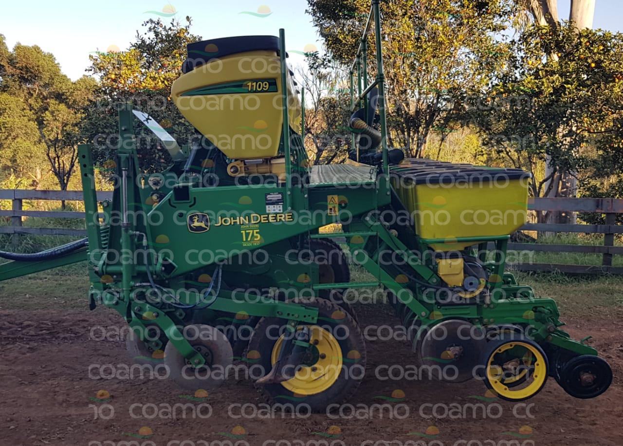 Foto 3 - Plantadeira John Deere 1109 ano 2012
