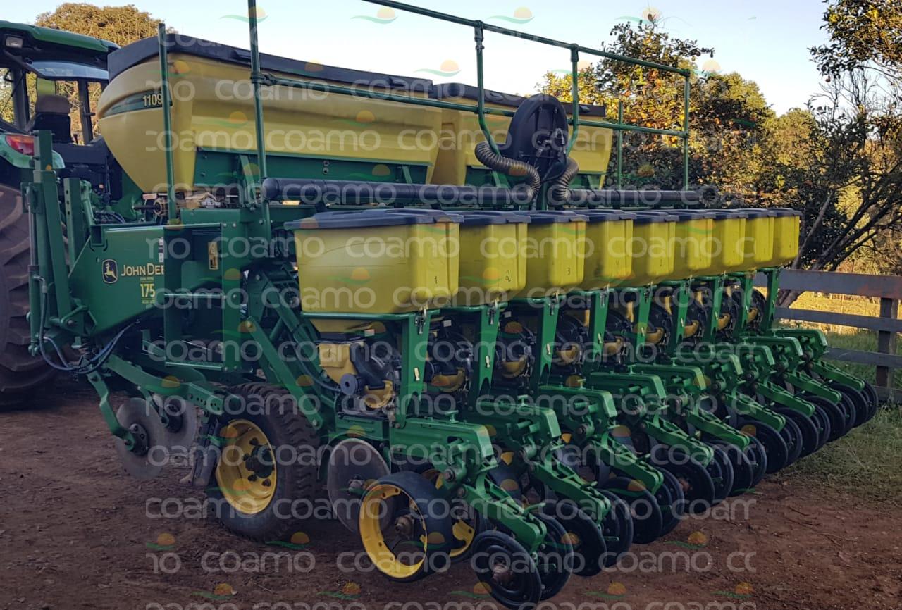 Foto 6 - Plantadeira John Deere 1109 ano 2012