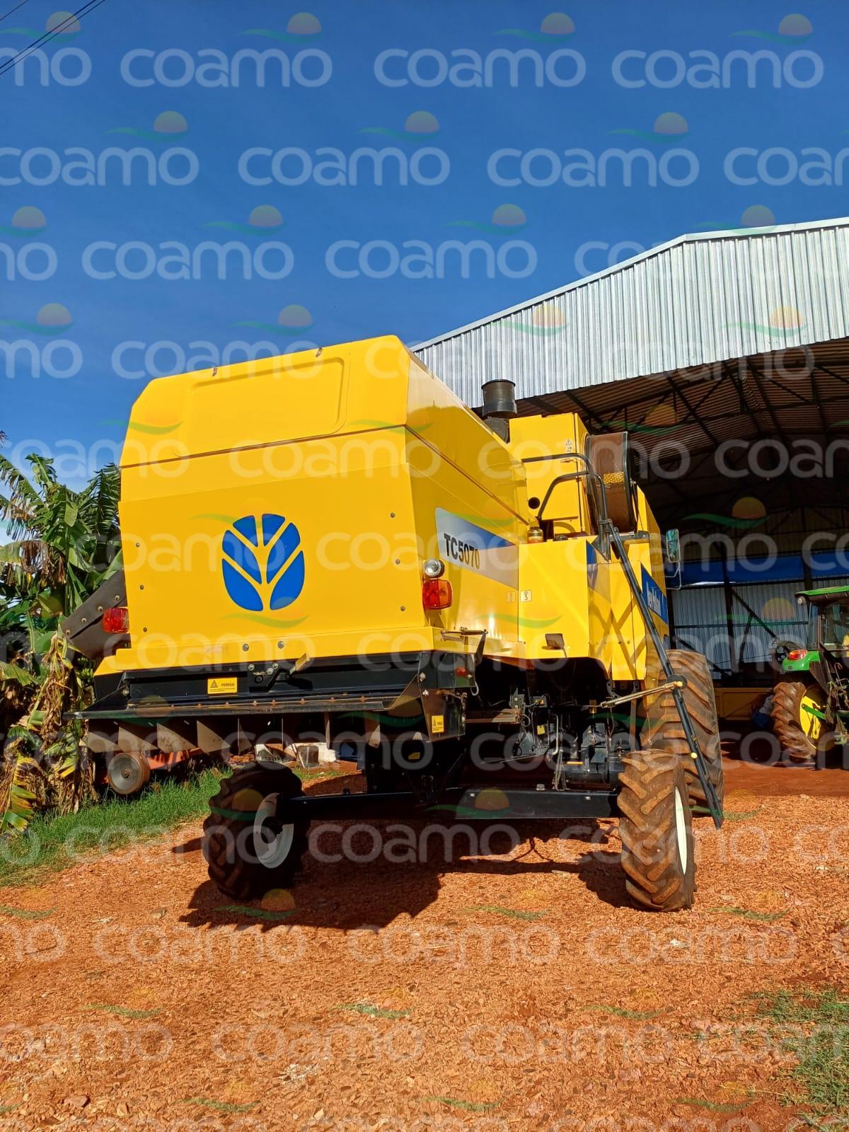 Foto 8 - Colheitadeira New Holland TC 5070 ano 2013