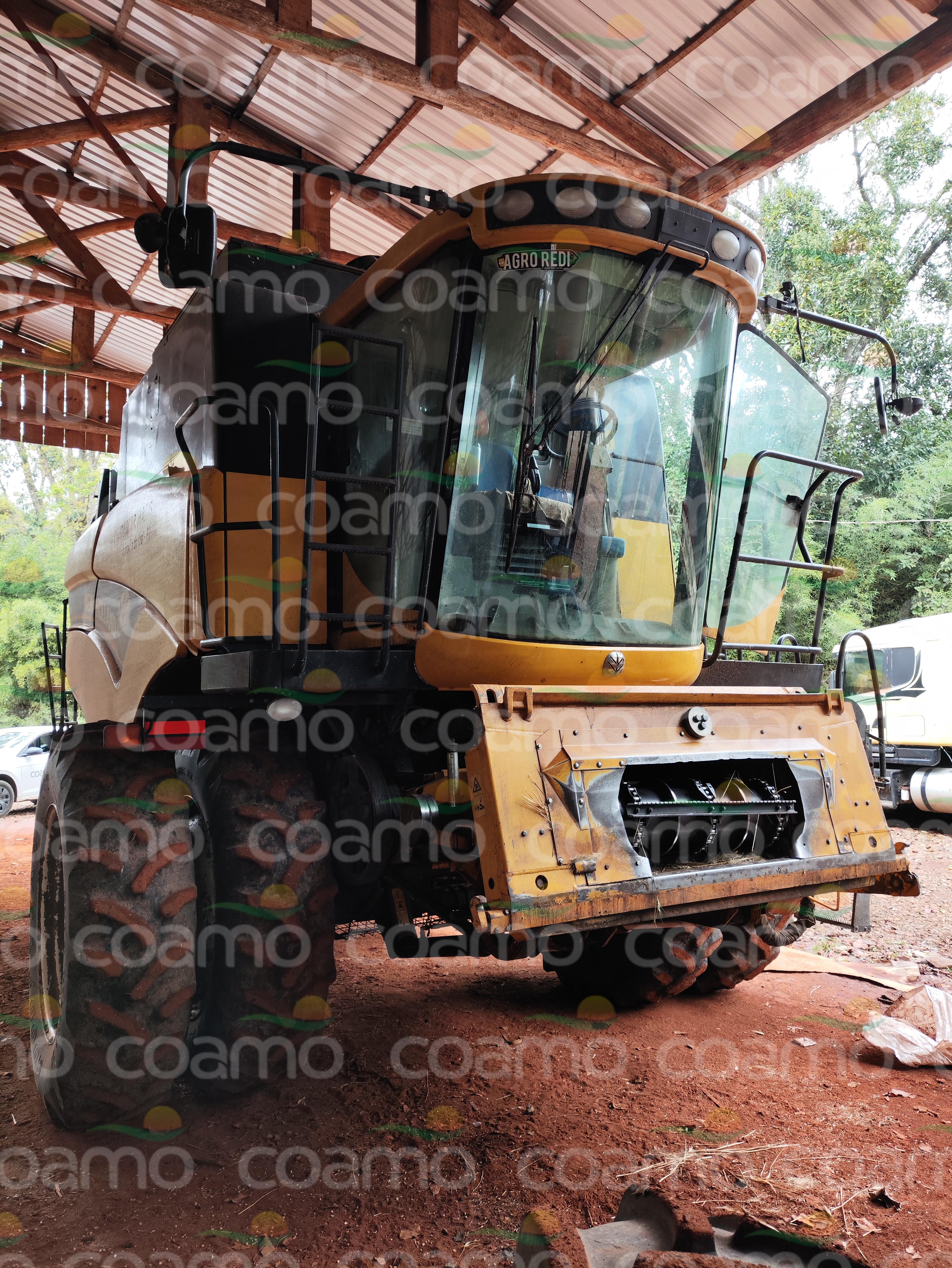 Foto 4 - Colheitadeira New Holland CR 5080 ano 2015
