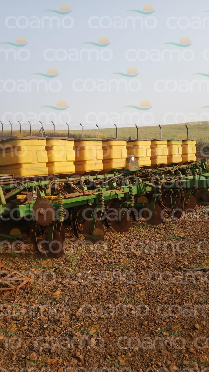 Foto 4 - Plantadeira John Deere JD 9215 ano 2001