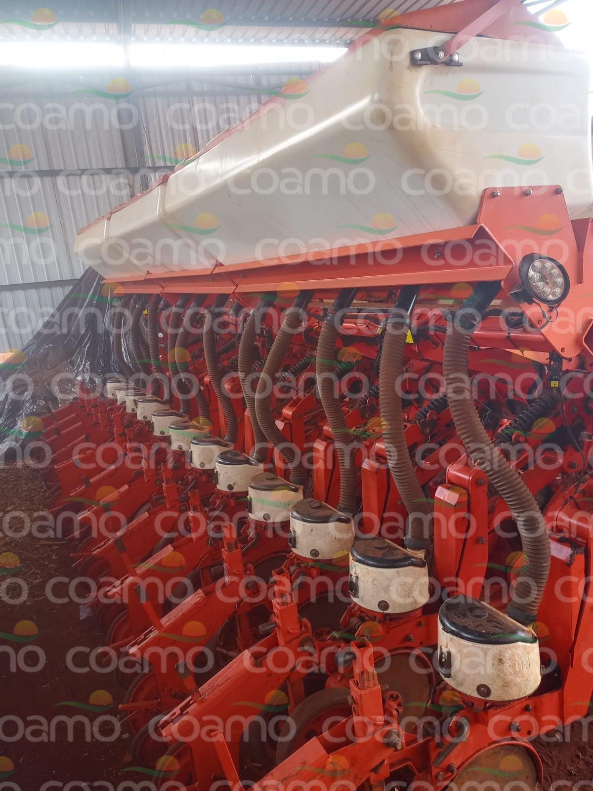 Foto 10 - Trator Massey Ferguson 6713 ano 2019