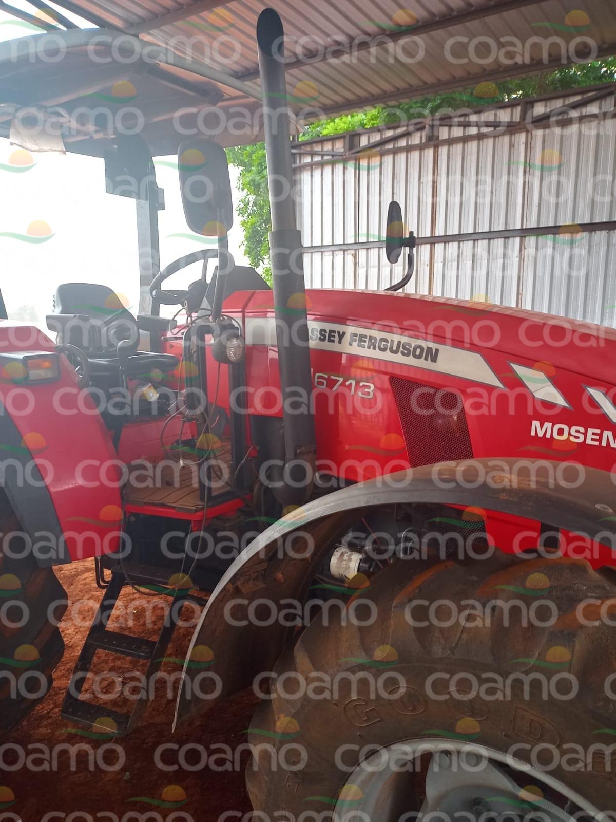 Foto 2 - Trator Massey Ferguson 6713 ano 2019