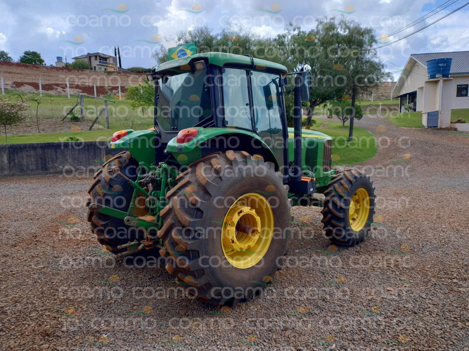 Foto 4 - Trator John Deere 6115 ano 2009