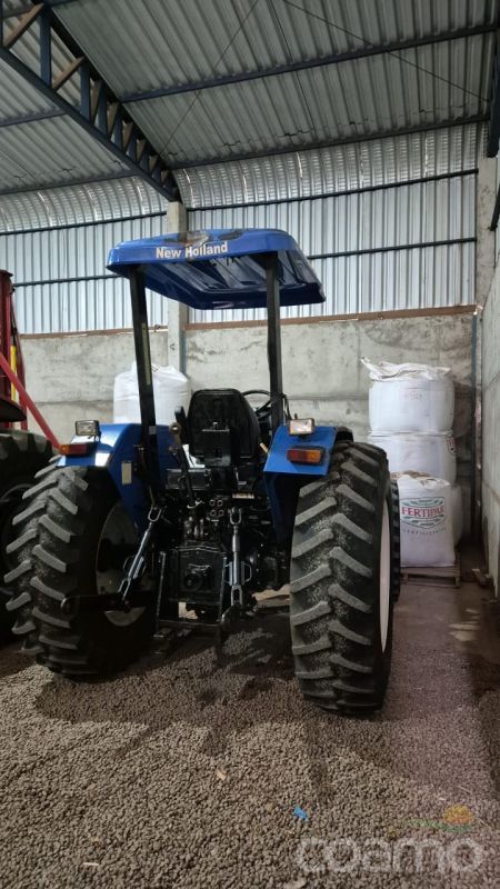 Foto 5 - Trator New Holland TL 75 ano 2009
