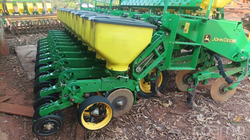 Foto 2 - Plantadeira John Deere 1111 ano 2018