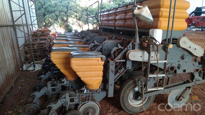 Foto 4 - Plantadeira Valtra BP 1106 HI TECH ano 2017
