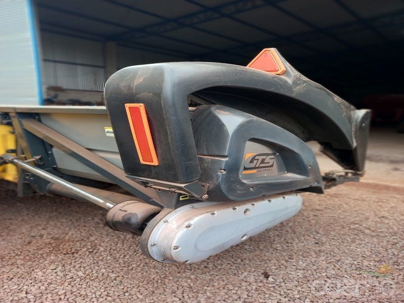 Foto 3 - Plataforma de Milho GTS Produtiva ano 2015