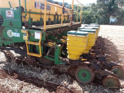 Foto Plantadeira Tatu PST 4 FLEX