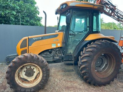 Foto Trator Valtra A 750