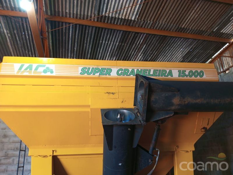 Foto 4 - Carr. Graneleira IAC 15.000 ano 2023