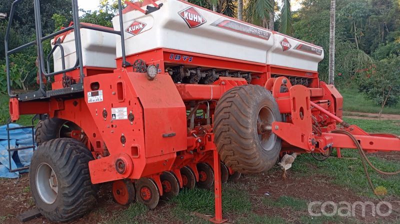 Foto 4 - Semeadeira Kuhn SDM SELECT ano 2021