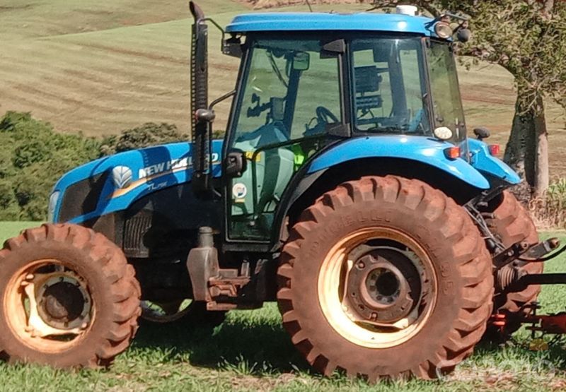 Foto 6 - Trator New Holland TL 75 ano 2017