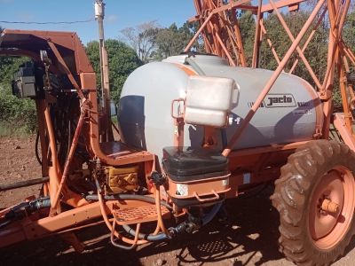 Foto Pulverizador Jacto Columbia AD 18