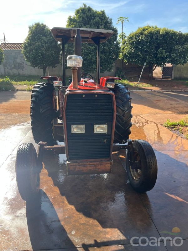 Foto 2 - Trator Massey Ferguson 272 ano 1992