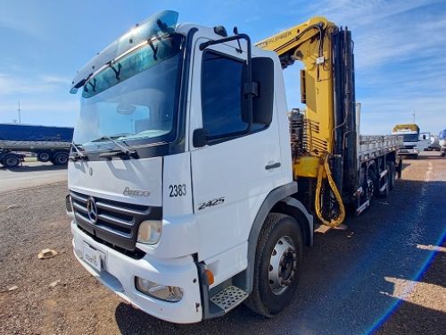 Foto Caminhão Mercedes Bens Atego 2425