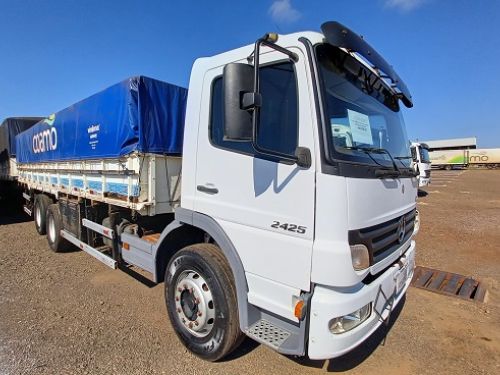 Foto Caminhão Mercedes Bens Atego 2425