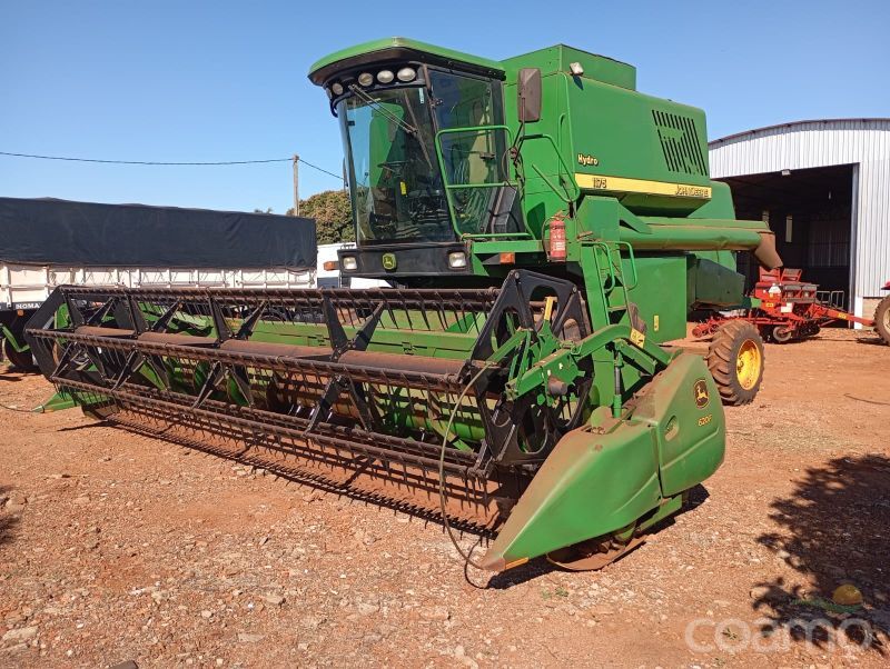 Foto 1 - Colheitadeira John Deere 1175 ano 2014