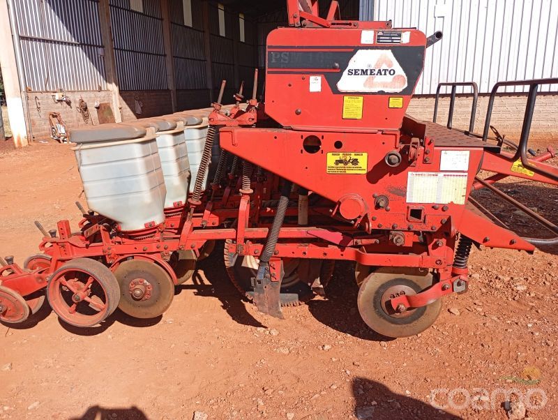 Foto 1 - Plantadeira Semeato PSM 102 ano 2004