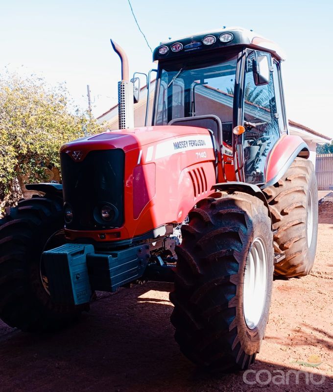Foto 2 - Trator Massey Ferguson 7140 ano 2015