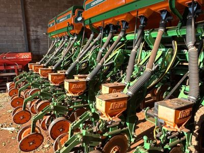 Foto 1 - Plantadeira Stara Cinderela