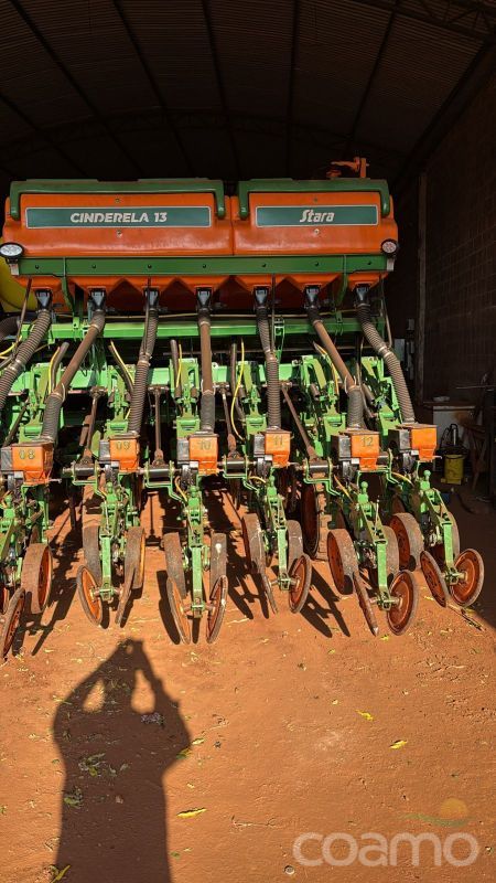 Foto 6 - Plantadeira Stara Cinderela ano 2022