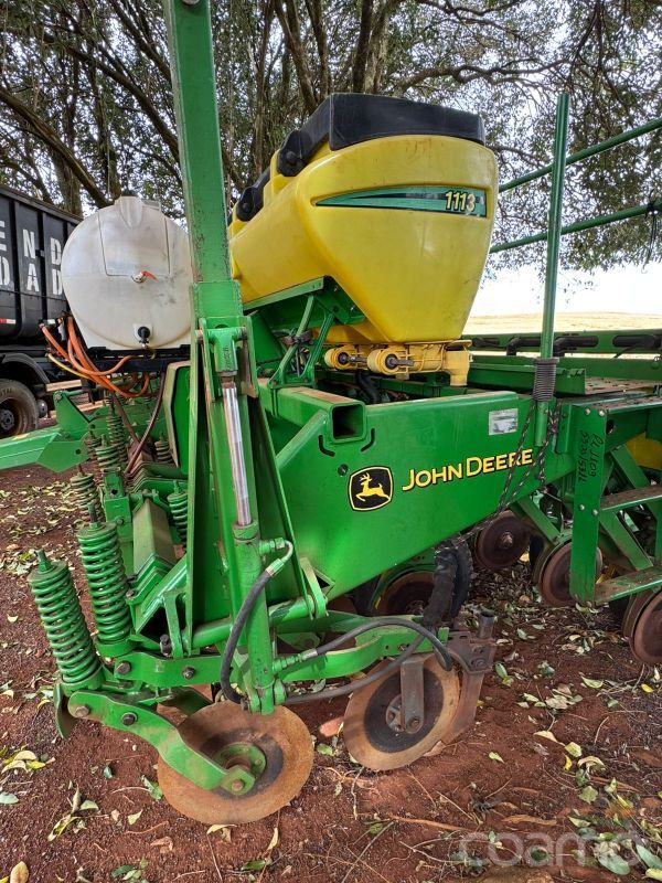 Foto 5 - Plantadeira John Deere 1113 ano 2015
