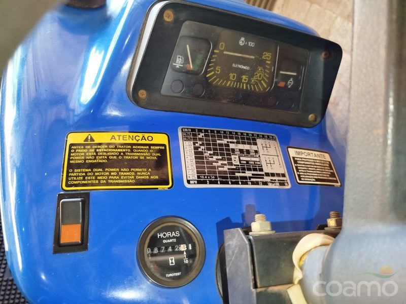 Foto 2 - Trator FORD 7630 ano 2001