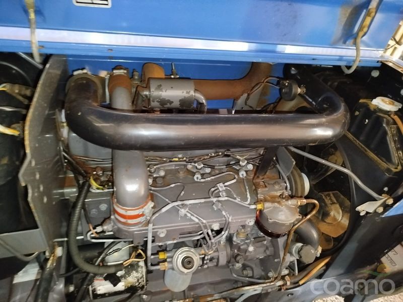 Foto 8 - Trator FORD 7630 ano 2001