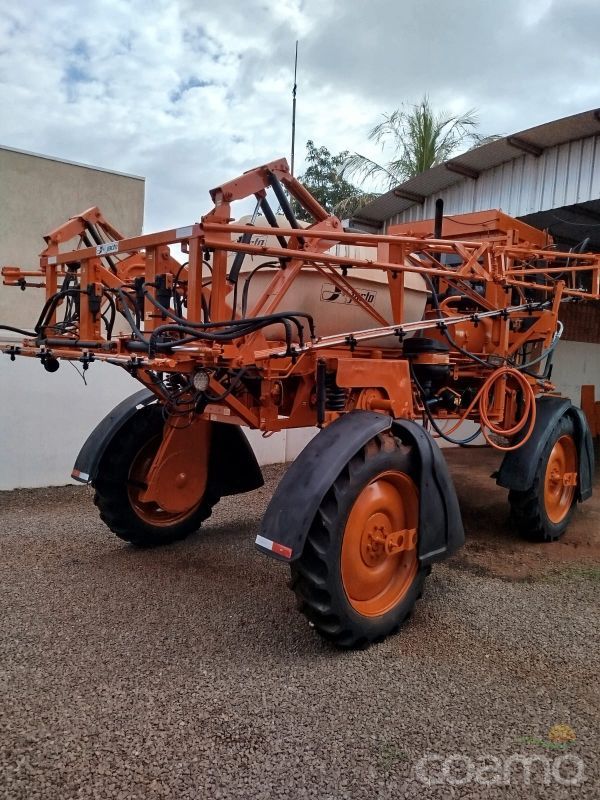 Foto 2 - Pulverizador Autopropelido Jacto UNIPORT 2000 ano 2004