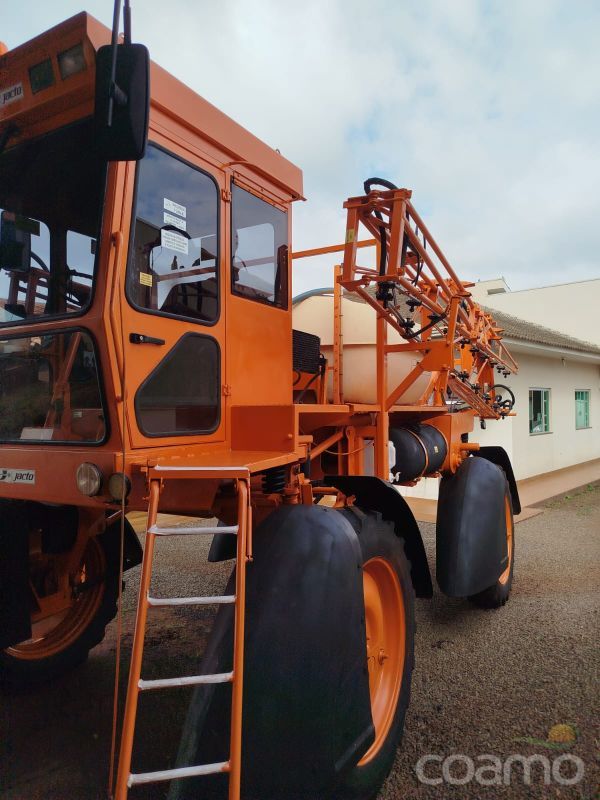 Foto 9 - Pulverizador Autopropelido Jacto UNIPORT 2000 ano 2004