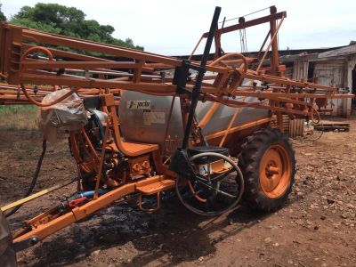 Foto 1 - Pulverizador Jacto Columbia Cross
